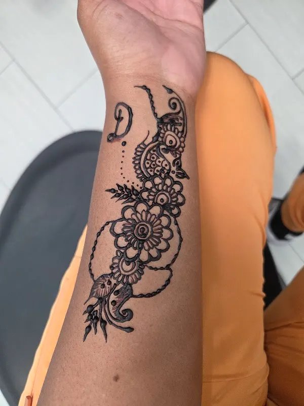 Salima's Beauty Salon — Beauty salon in Spring